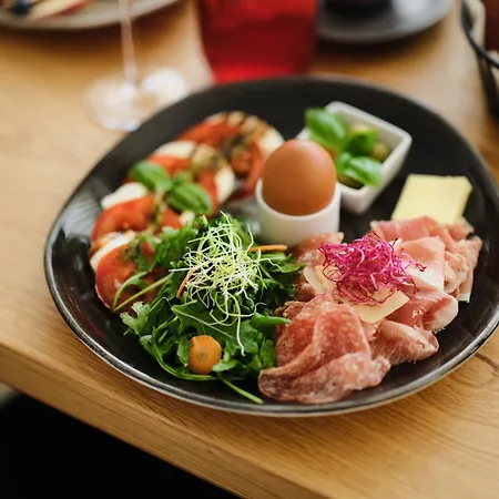 Decker بيت ضيافة Paldau