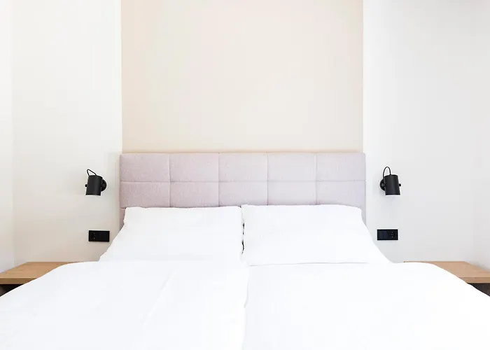 Decker Гостевой дом 3*